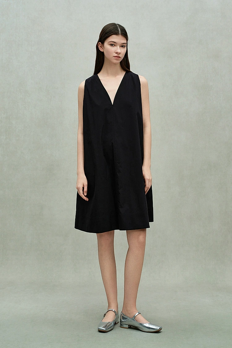 ชุดเดรสคอวีพรวดพราดผ้าฝ้ายผู้หญิง